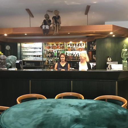 Antik Hotel Sofia リトミシュル エクステリア 写真