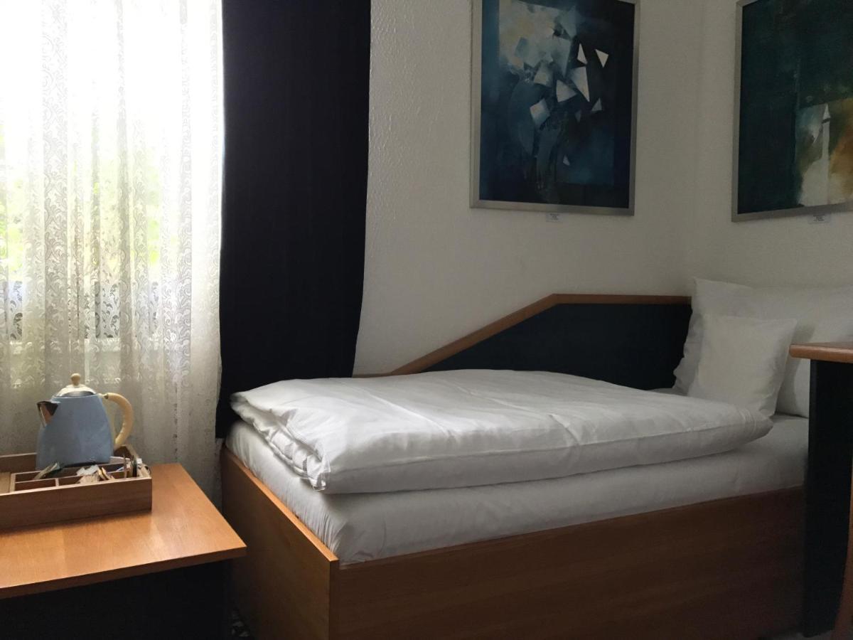 Antik Hotel Sofia リトミシュル エクステリア 写真