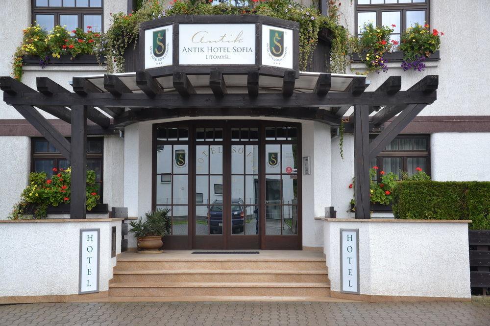 Antik Hotel Sofia リトミシュル エクステリア 写真
