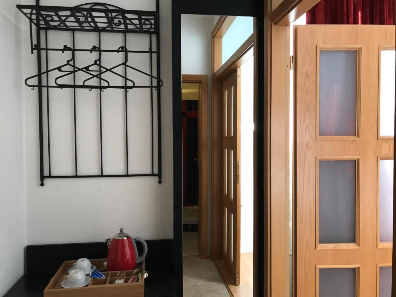 Antik Hotel Sofia リトミシュル エクステリア 写真