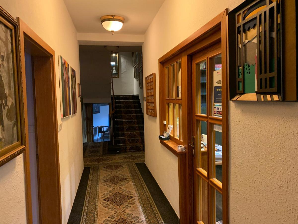 Antik Hotel Sofia リトミシュル エクステリア 写真