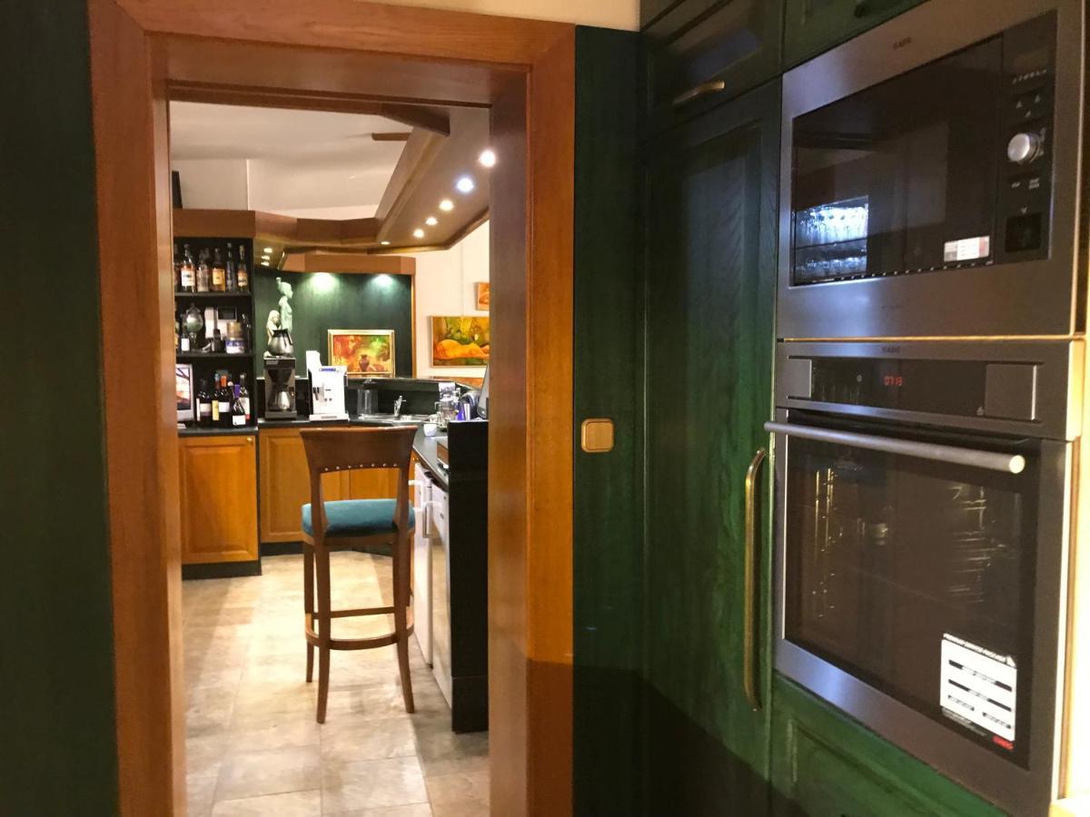 Antik Hotel Sofia リトミシュル エクステリア 写真